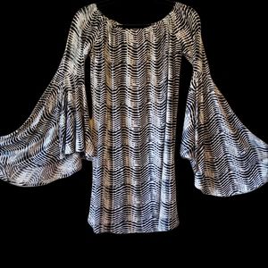 NWT Size M/L Vintage Retro Hippie Boho Style Bell Sleeve Peasant Top or Dress